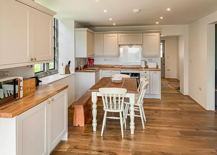 The Old School * Kettlewell