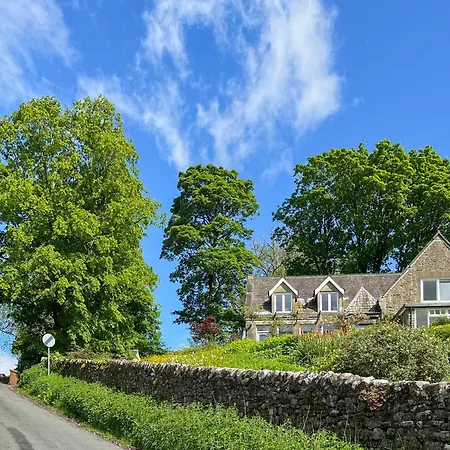 Semesterbostad The Old School *